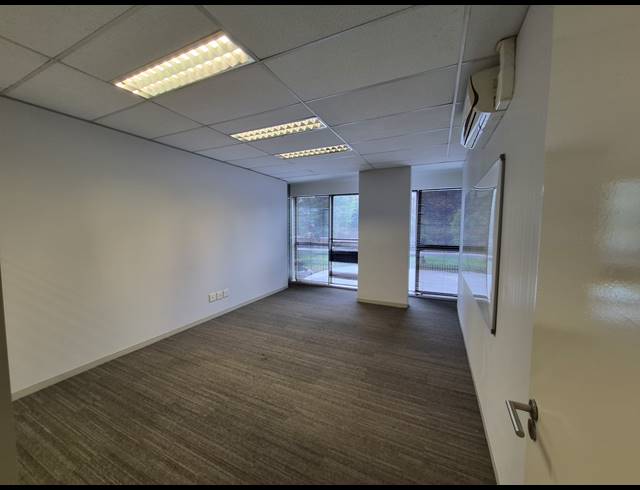 375M² OFFICE TO LET IN BEDFORDVIEW